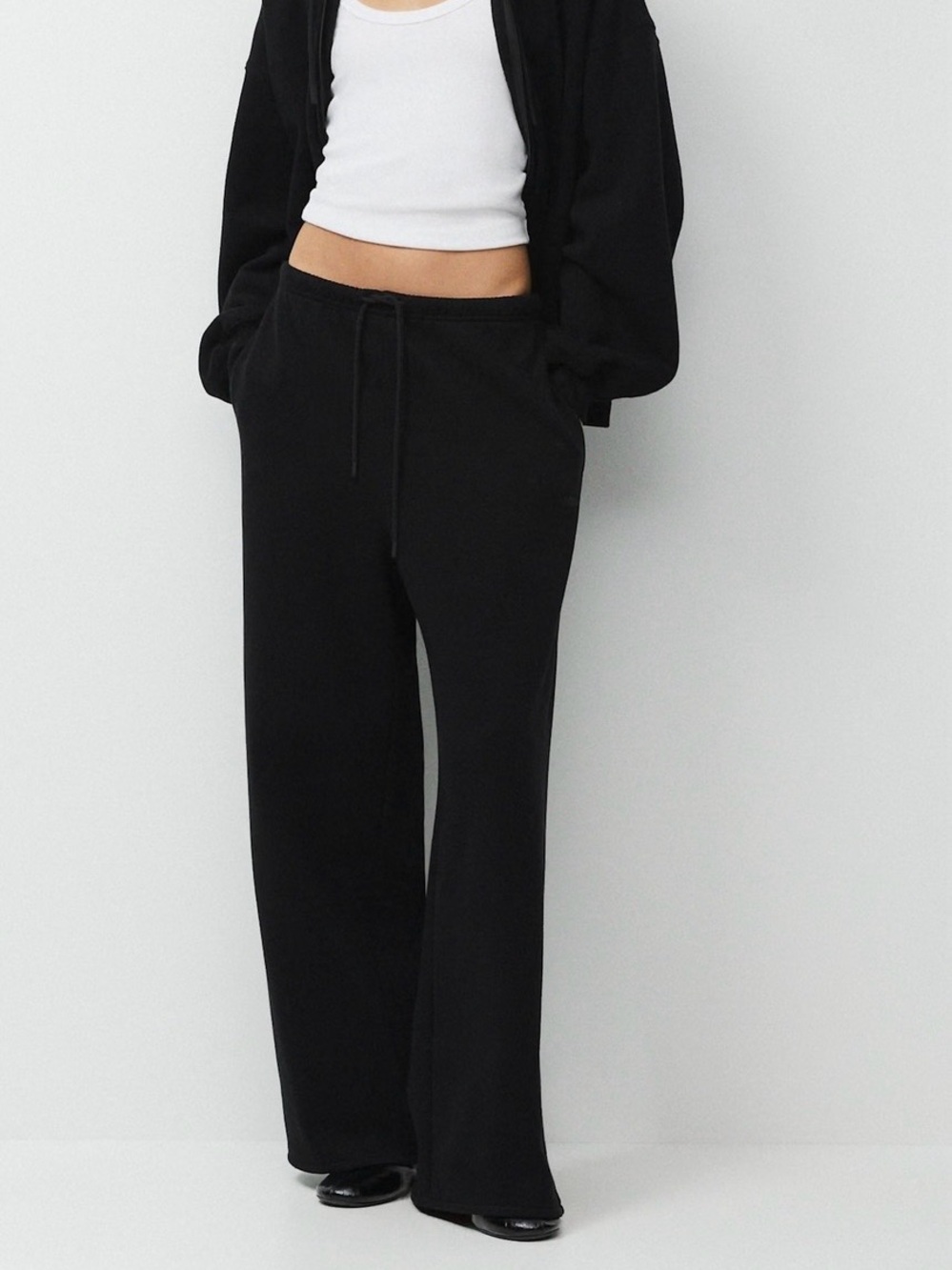 NWT ARITIZIA MEGA FLUTTER BLACK SWEATFLEECE PANTS SZ S